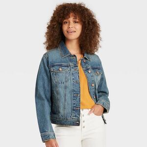 Jean Jacket medium wash NWOT